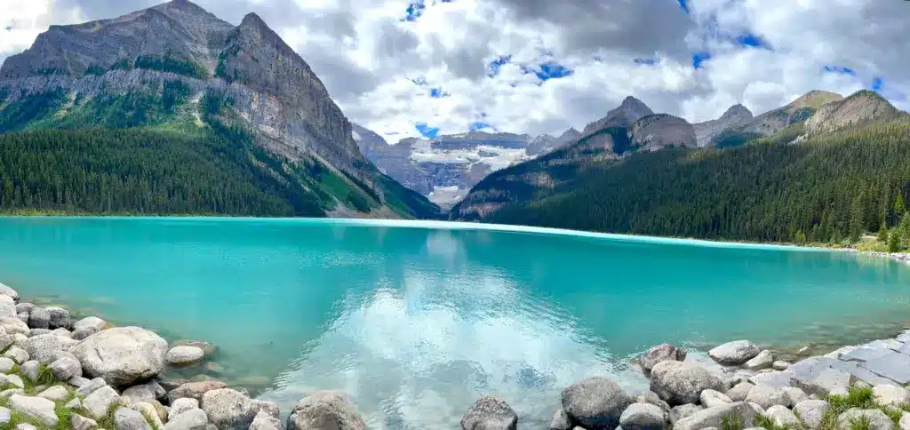 6 Must-See Destinations in Canada